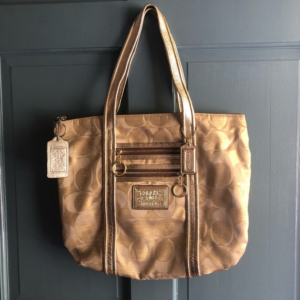 Authentic Coach Poppy - Picture 4 of 5